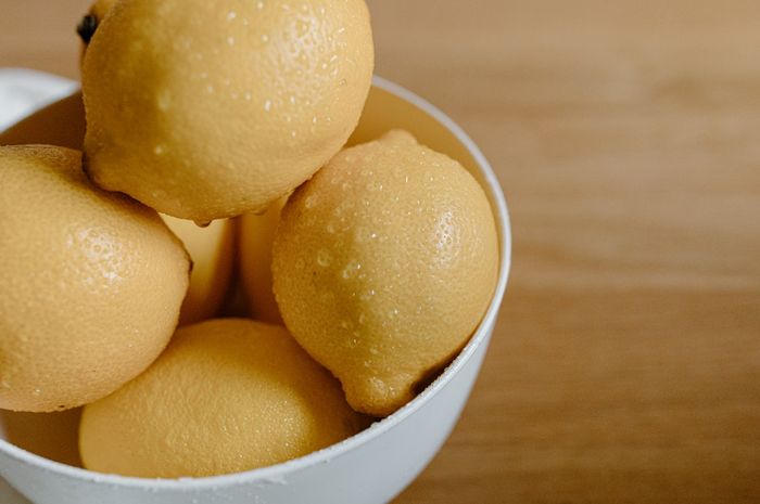 4 Cara Alami Ini Bisa Bantu Mengurangi Sisa Pestisida pada Buah dan