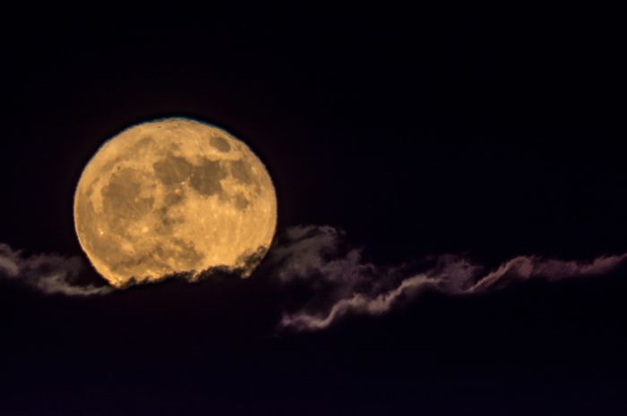 15+ Arti Mimpi Pergi Ke Bulan