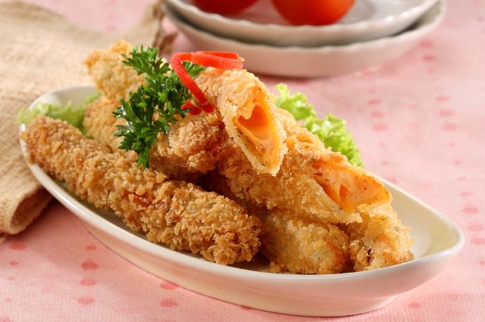 Resep Sosis Goreng Tepung Seledri Enak, Camilan Krispi