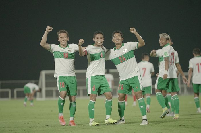 Perayaan gol Evan Dimas, dalam laga uji coba timnas Indonesia vs Oman, di Stadion The Seven's, Dubai, Uni Emirat Arab, pada Sabtu (29/5/2021).