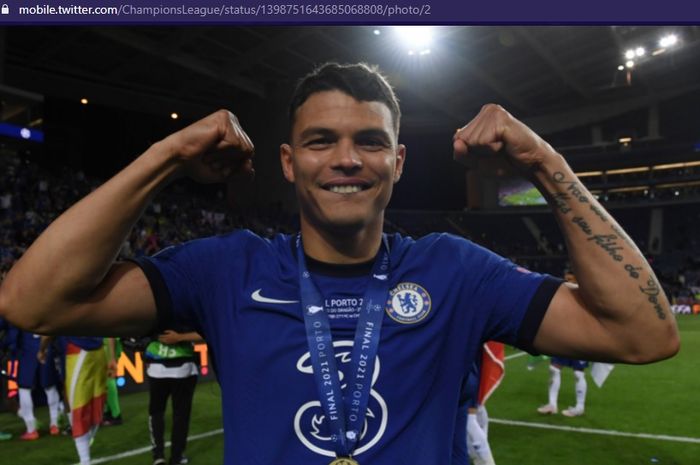 Bek Chelsea, Thiago Silva, memberikan penghormatan untuk Frank Lampard karena dirinya bisa mencicipi jadi juara Liga Champions 2020-2021.