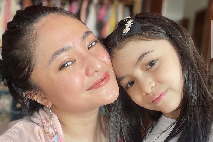 Termasuk Sienna Anak Marshanda, Inilah Inspirasi Arti Nama Bayi