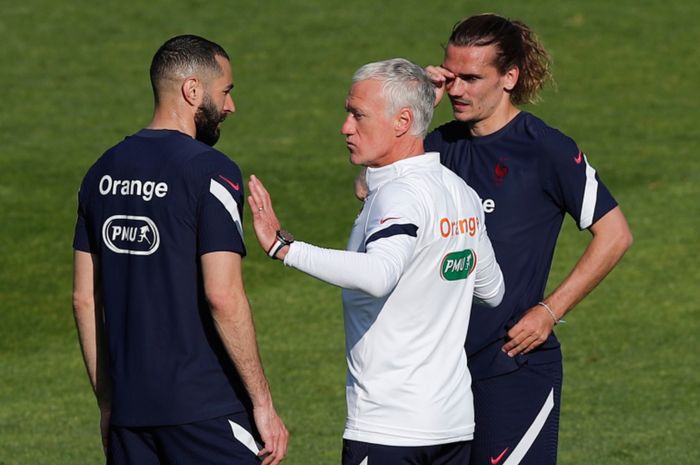  Hugo Lloris mengatakan bahwa kembalinya Karim Benzema bukan jaminan kesuksesan Prancis di EURO 2020.