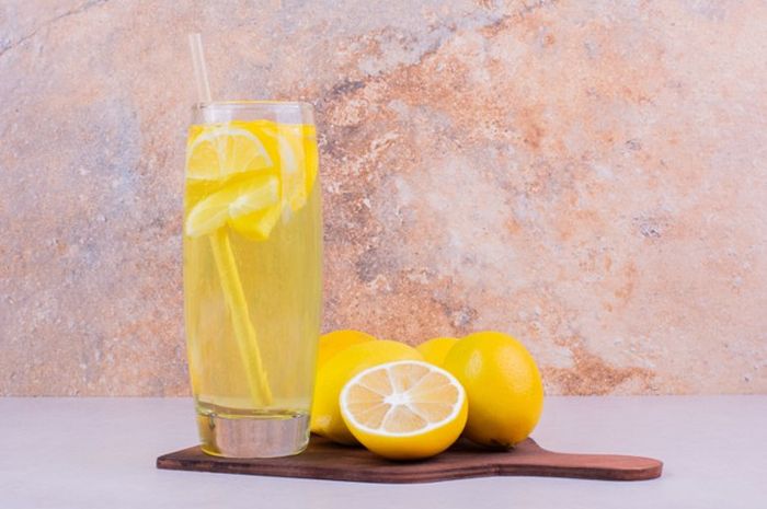 Jangan Lagi Anggap Sepele Mulai Sekarang Stop Masukan Irisan Lemon Ke Dalam Minuman Kalau Tak Mau Hal Fatal Ini Terjadi Pada Tubuh Semua Halaman Sajian Sedap