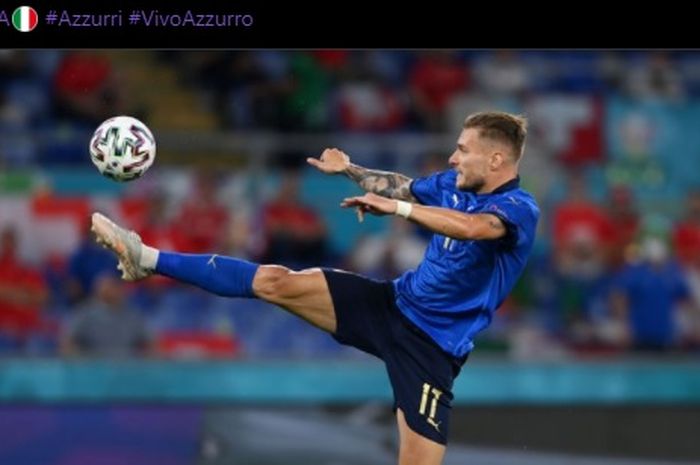 Aksi striker timnas Italia, Ciro Immobile, dalam laga kontra timnas Swiss di EURO 2020