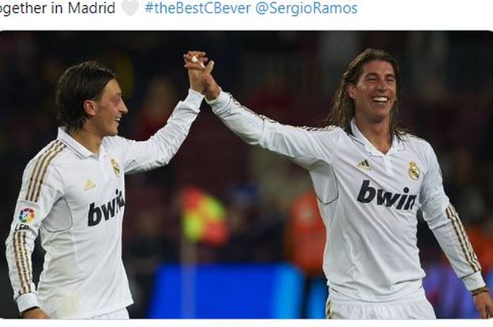 Mantan pemain Real Madrid, Mesut Oezil, memberikan tanggapannya soal kepergian Sergio Ramos dari El Real.