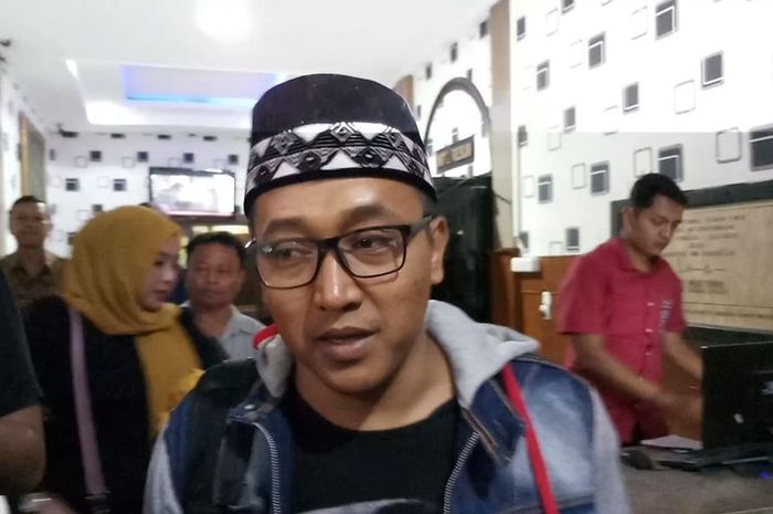 Suami dari mendiang Lina, Tedy di Polrestabes Bandung, Jawa Barat, Jumat (31/1/2020).