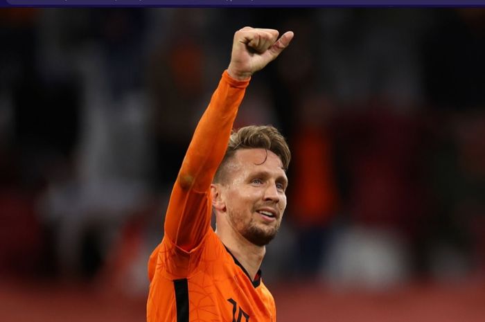 Timnas Belanda takkan diperkuat strikernya, Luuk de Jong, saat menghadapi timnas Republik Ceska dalam babak 16 besar EURO 2020. 