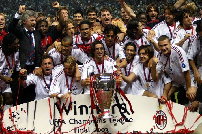 AC Milan juara Liga Champions 2002-2003 dengan mendapatkan manfaat dari aturan gol tandang.