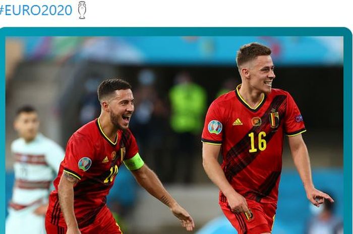 Dua pemain timnas Belgia, Eden Hazard dan Thorgan Hazard, merayakan gol ke gawang timnas Portugal dalam laga 16 besar EURO 2020 di Stadion La Cartuja, Minggu (27/6/2021).