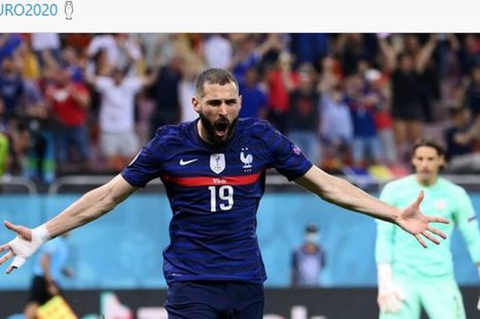 Striker timnas Prancis, Karim Benzema, salah satu pemain muslim yang bersinar saat melawan timnas Swiss dalam laga 16 besar EURO 2020 di Stadion National Arena Bucharest, Senin (28/6/2021).