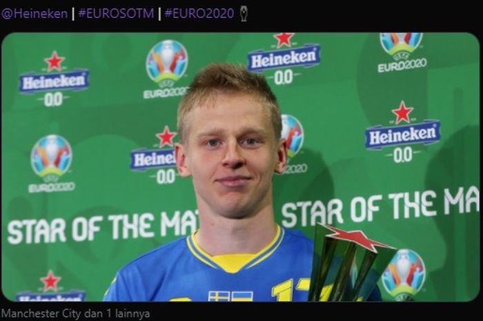 Bek sayap Manchester City, Oleksandr Zinchenko, terpilih sebagai star of the match di laga Ukraina melawan Swedia