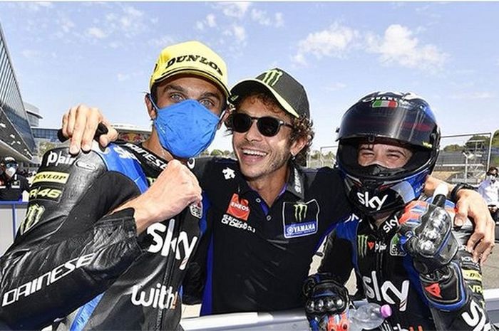 Murid Valentino Rossi, Luca Marini (kiri) dan Marco Bezzecchi (kanan).