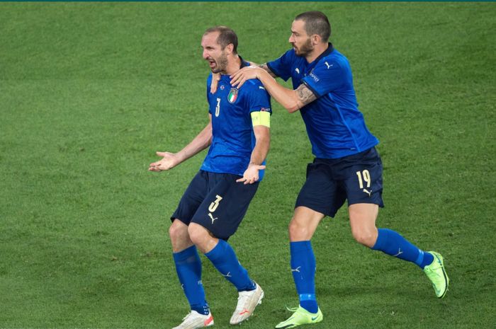 Ada dua tembok raksasa yang tidak pernah runtuh di balik rahasia Italia berhasil menjadi juara EURO 2020.