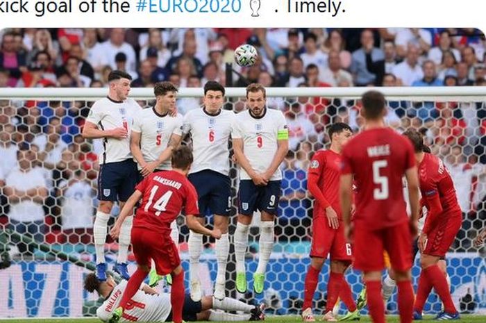 Gol free-kick pertama EURO 2020 muncul, timnas Inggris koyak, timnas Denmark meledak di Stadion Wembley.