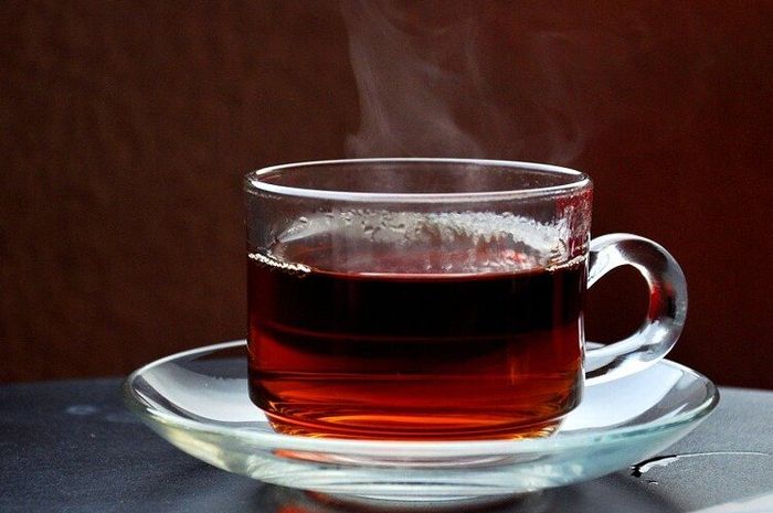 Kurangi Mulai Sekarang, Ini 4 Efek Samping Jika Minum Teh Berlebihan  Bobo