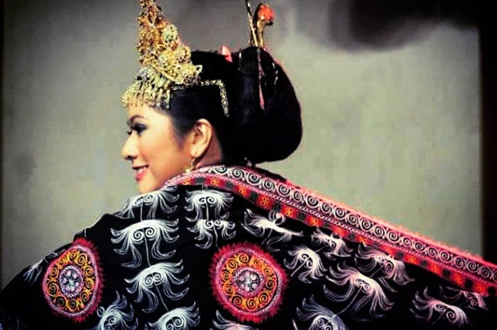 Si mantan Puteri Indonesia 2010