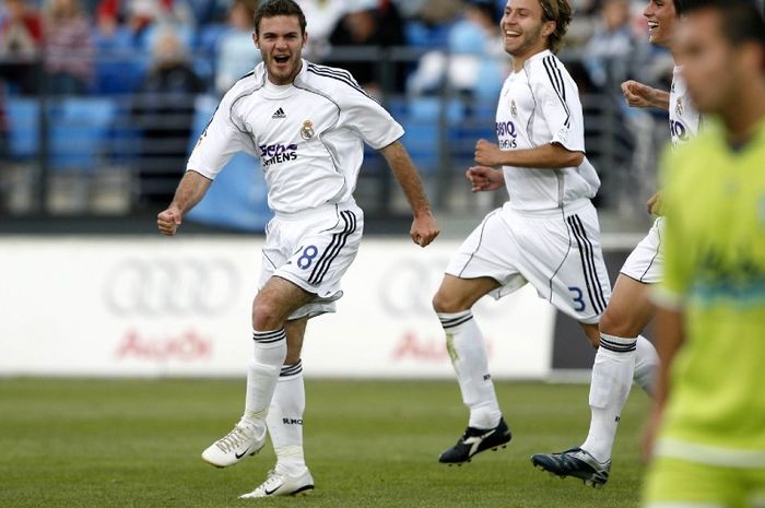 Juan Mata (kiri) saat masih memperkuat Real Madrid Castilla