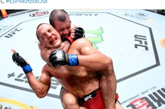 Rodolfo Vieira mengalahkan Dustin Stoltzfus di UFC Vegas 31, Minggu (18/7/2021) WIB.