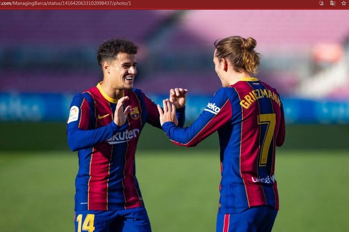 Momen kebersamaan Philippe Coutinho (kiri) dan Antoine Griezmann (kanan) dalam sebuah pertandingan.