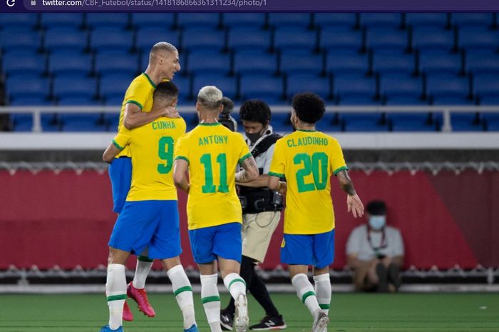 Pemain timnas Brasil, Richarlison, mencetak gol dalam bigmatch melawan timnas Jerman dalam laga grup D Olimpiade Tokyo 2020 di Stadion Yokohama pada Kamis (22/7/2021) mulai pukul 18.30 WIB. 
