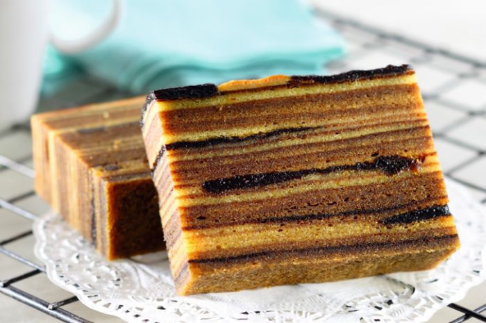 Cara Membuat Kue Lapis Surabaya Yang Lembut