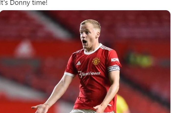 Satu sosok penting dibalik transformasi tubuh kekar gelandang Manchester United, Donny van de Beek.