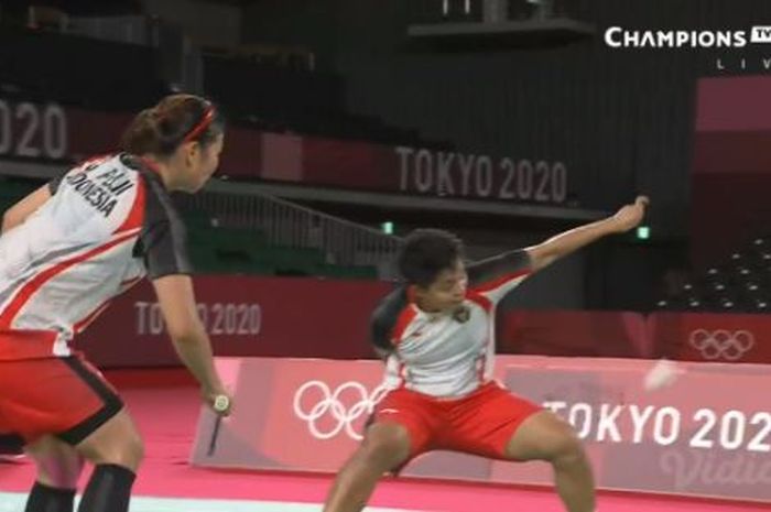 Aksi pertahanan pasangan Greysia Polii/Apriani Rahayu dalam partai final  Olimpiade Tokyo 2020 melawan ganda putri China, Chen Qingchen/Jia Yifan mendapat sorotan.