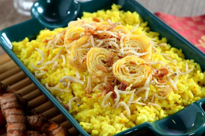 Resep Nasi Gurih Kuning Enak, Menu Sarapan Di Hari ...