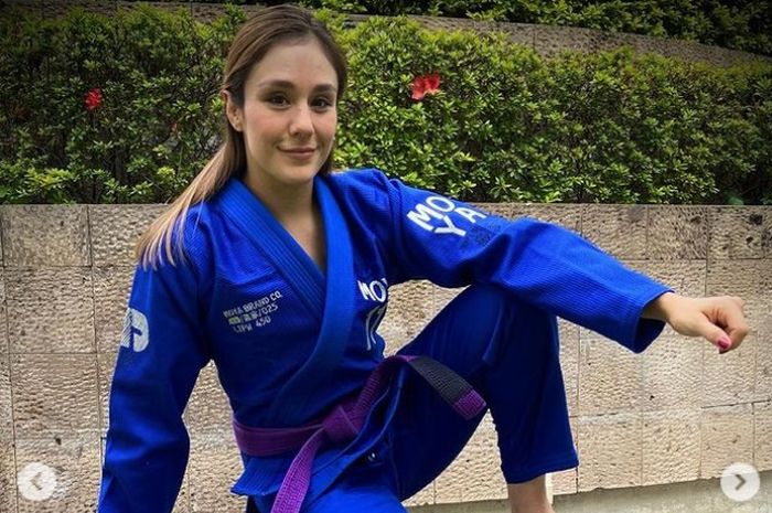 Jagoan kelas terbang UFC, Alexa Grasso.