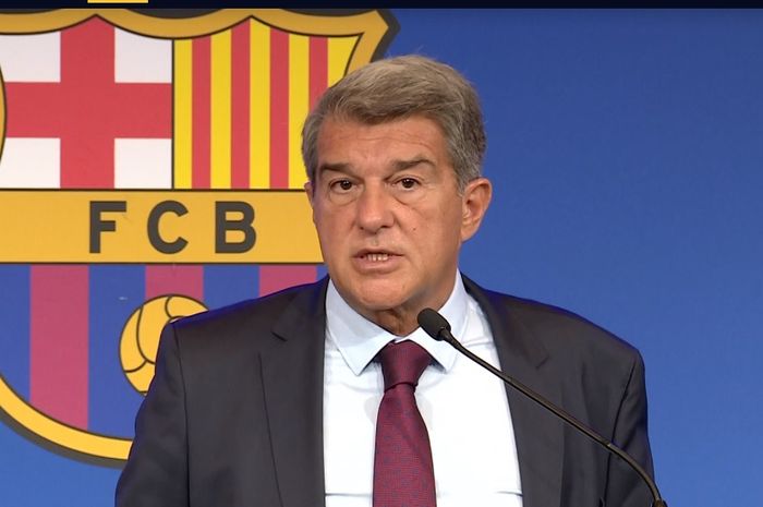 Joan Laporta mengaku hanya ingin merekrut pemain yang siap mengabdi untuk Barcelona karena lebih mengutamakan kepentingan klub.