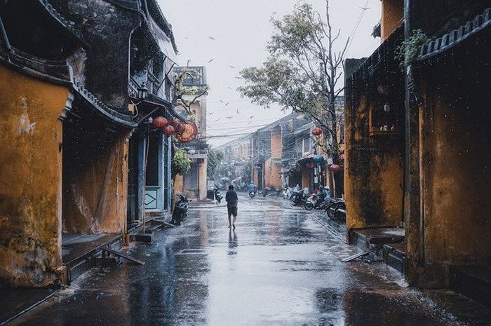 Ketika Hujan Baca Doa Apa? Hafalkan Bacaan Doa Ketika Hujan agar