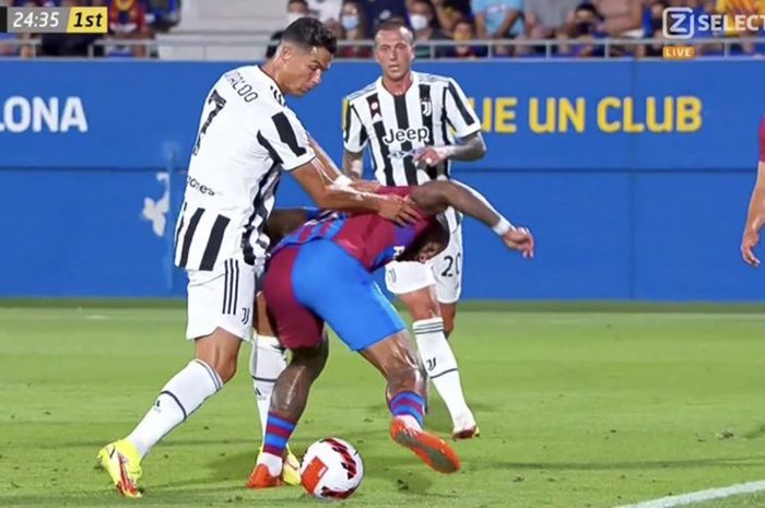 Cristiano Ronaldo emosi ke Memphis Depay, Barcelona bantai Juventus dalam laga Trofeo Joan Gamper usai Lionel Messi menangis.