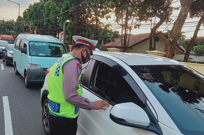 PPKM Level 4 Luar Jawa Bali Diperpanjang Hingga 23 Agustus ...