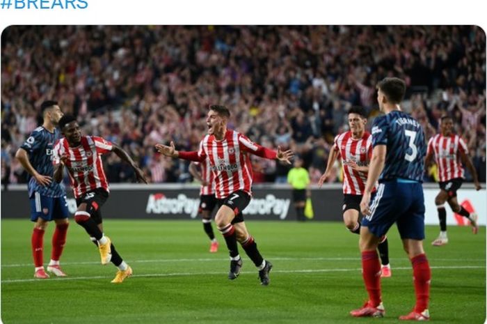 Winger Brentford, Sergi Canos, mencetak gol perdana Liga Inggris musim 2021-2022 melawan Arsenal di Brentford Community Stadium.