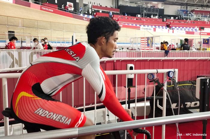 Atlet balap sepeda Indonesia, Muhammad Fadli Imammuddin, saat tampil pada lomba time trial 1000m kategori C4-5  Paralimpiade Tokyo 2020 di Izu Velodrome, 26 Agustus 2021.