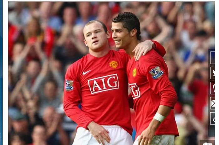 Wayne Rooney (kiri) dan Cristiano Ronaldo (kanan) ketika masih sama-sama membela Manchester United.