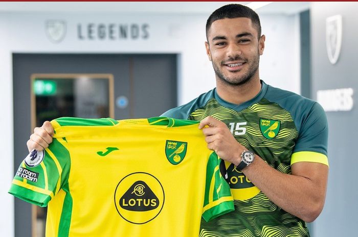 Ozan Kabak memutuskan untuk bergabung dengan tim promosi Liga Inggris, Norwich City, setelah tak diinginkan oleh Liverpool musim ini.