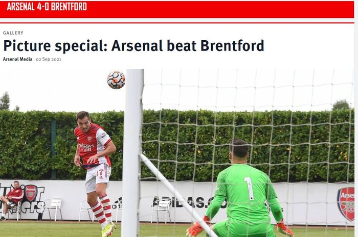 Tampilan di situs resmi Arsenal setelah klub memenangi laga uji coba tertutup melawan Brentford, 2 September 2021.