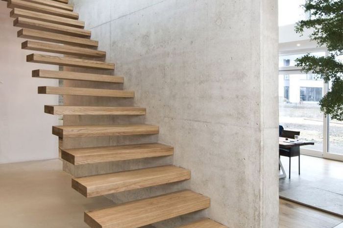 Sesuaikan Struktur Tangga dengan Luas dan Desain Rumah agar Aman dan