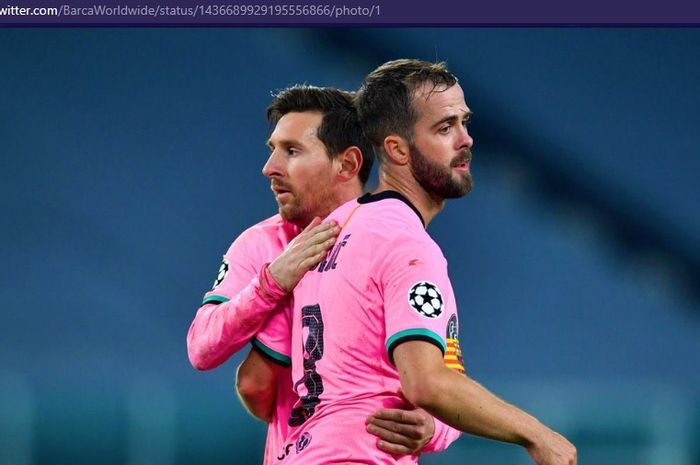 Lionel Messi dan Miralem Pjanic ketika sama-sama memperkuat Barcelona