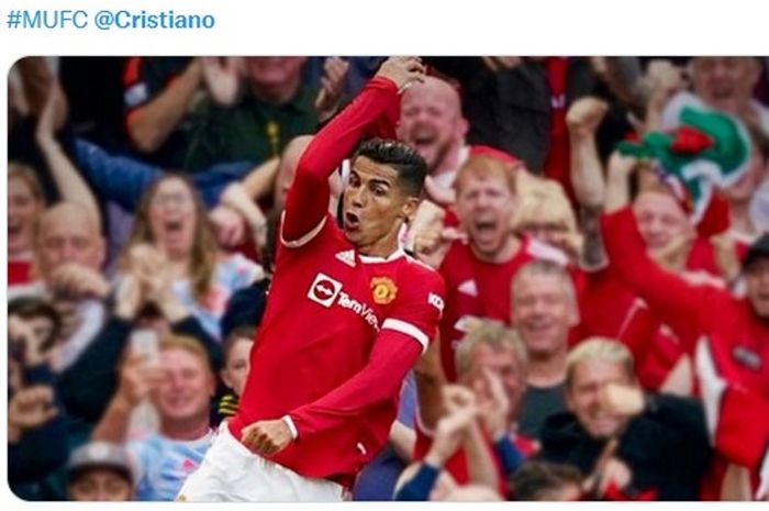  Megabintang Manchester United, Cristiano Ronaldo, dinilai berada di atas level legenda klub, Eric Cantona, karena satu alasan.