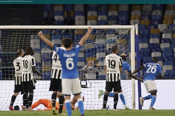 Juventus takluk 1-2 dari Napoli dalam lanjutan laga pekan ketiga Liga Italia 2021-2022.