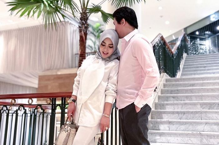 Syahrini dan Reino Barack