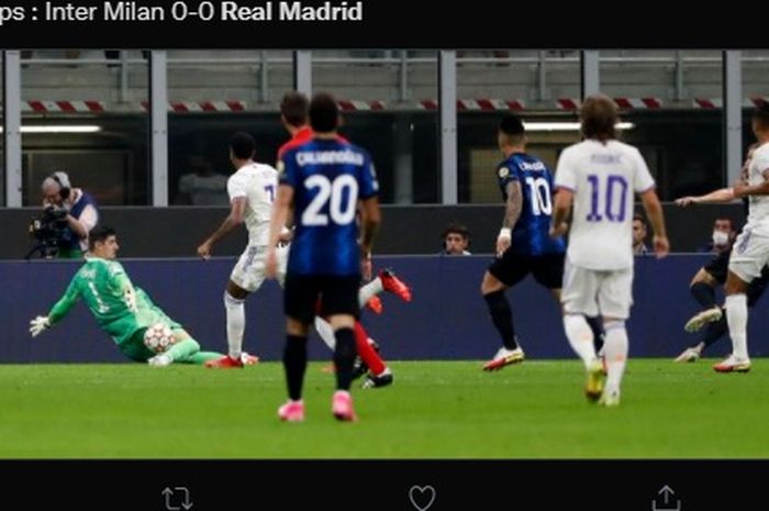 Aksi kiper Real Madrid, Thibaut Courtois, di paruh pertama