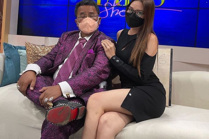 Foto Aspri Hotman Paris BIkin Mata Melek, Sang Pengacara Lakukan Ini