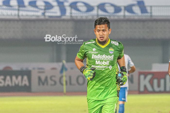Muhammad Natshir, sedang bertanding untuk Persib dalam laga pekan ketiga Liga 1 2021 di Stadion Indomilk Arena, Tangerang, Banten, 18 September 2021.