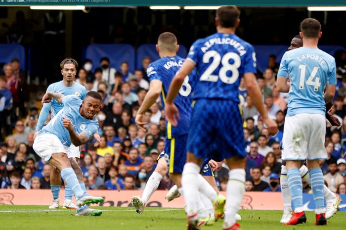 Gabriel Jesus sukses menjaringkan satu-satunya gol ke gawang Chelsea dalam kemenangan 1-0 Manchester City di Stamford Bridge.