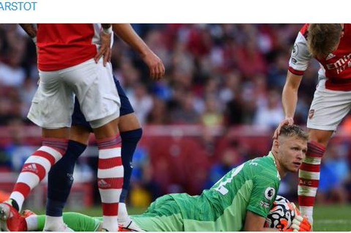 Penjaga gawang Arsenal, Aaron Ramsdale, sukses melakukan dua penyelamatan hebat meski mengaku mengalami kram betis selama 20 menit.
