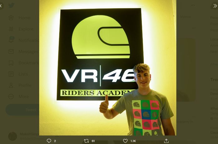 Pembalap Moto3 yang baru bergabung dengan akademi pembalap VR46 yang merupakan tim asuhan Valentino Rossi, Alberto Surra
